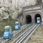 La Verriere. Les Locations Isahora C'est Aussi Plusieurs Appart' De Standing A 2 Pas Du Chateau D'eu, Des Falaises Du Treport, De Mers Les Bains Et Aux Portes De La Baie De Somme *