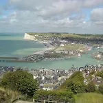 La Verriere. Les Locations Isahora C'est Aussi Plusieurs Appart' De Standing A 2 Pas Du Chateau D'eu, Des Falaises Du Treport, De Mers Les Bains Et Aux Portes De La Baie De Somme * Eu (Seine-Maritime)