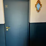 La Verriere. Les Locations Isahora C'est Aussi Plusieurs Appart' De Standing A 2 Pas Du Chateau D'eu, Des Falaises Du Treport, De Mers Les Bains Et Aux Portes De La Baie De Somme