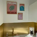 La Verriere. Les Locations Isahora C'est Aussi Plusieurs Appart' De Standing A 2 Pas Du Chateau D'eu, Des Falaises Du Treport, De Mers Les Bains Et Aux Portes De La Baie De Somme * Eu (Seine-Maritime)