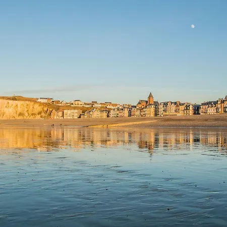 Lejlighed La Verriere. Les Locations Isahora C'est Aussi Plusieurs Appart' De Standing A 2 Pas Du Chateau D'eu, Des Falaises Du Treport, De Mers Les Bains Et Aux Portes De La Baie De Somme
