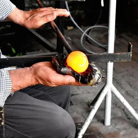 La Verrière. Les Locations Isahora C'est Aussi Plusieurs Appart' De Standing à 2 Pas Du Château D'eu, Des Falaises Du Tréport, De Mers Les Bains Et Aux Portes De La Baie De Somme Appartamento