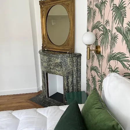 La Verriere. Les Locations Isahora C'est Aussi Plusieurs Appart' De Standing A 2 Pas Du Chateau D'eu, Des Falaises Du Treport, De Mers Les Bains Et Aux Portes De La Baie De Somme Appartement *