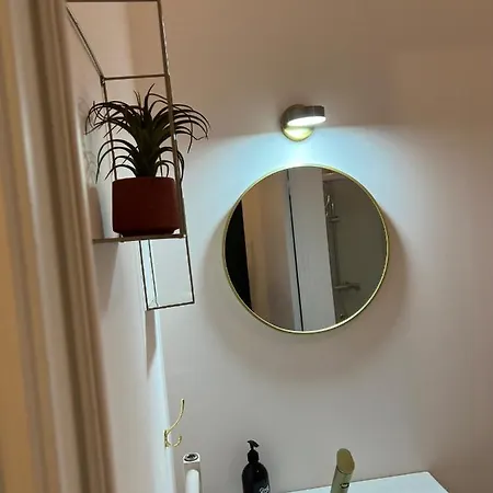 La Verrière. Les Locations Isahora C'est Aussi Plusieurs Appart' De Standing à 2 Pas Du Château D'eu, Des Falaises Du Tréport, De Mers Les Bains Et Aux Portes De La Baie De Somme Eu (Senna Marittima)