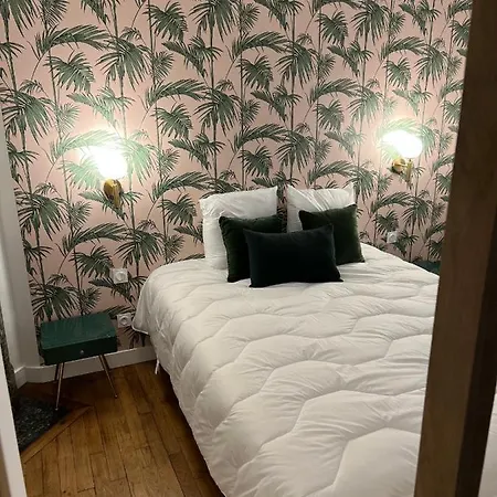 Appartement La Verriere. Les Locations Isahora C'est Aussi Plusieurs Appart' De Standing A 2 Pas Du Chateau D'eu, Des Falaises Du Treport, De Mers Les Bains Et Aux Portes De La Baie De Somme Eu (Seine-Maritime)