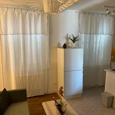 La Verrière. Les Locations Isahora C'est Aussi Plusieurs Appart' De Standing à 2 Pas Du Château D'eu, Des Falaises Du Tréport, De Mers Les Bains Et Aux Portes De La Baie De Somme Appartamento *